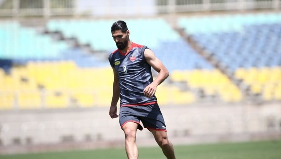 پیشنهاد استقلال به بازیکن جنجالی پرسپولیس