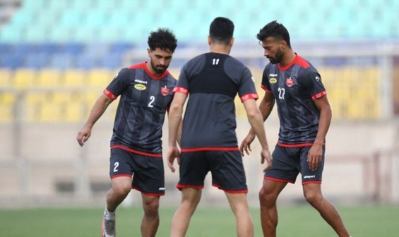 بازیکن پرسپولیس برای مذاکره به قطر رفت