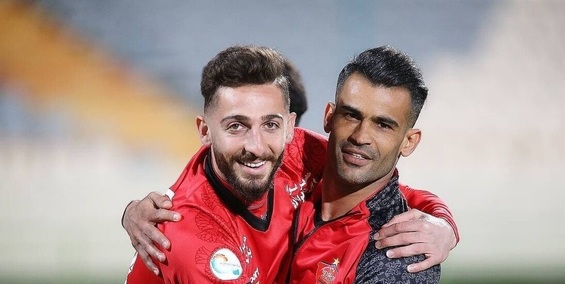 حضورم در پرسپولیس ارتباطی با ماندن گل محمدی ندارد/ اولویتم در ایران فقط بازی در تیم محبوبم است!