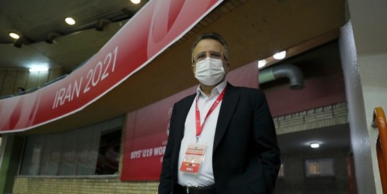 واکنش داورزنی به دوپینگ یک والیبالیست و موضوع بازنشستگی‌اش