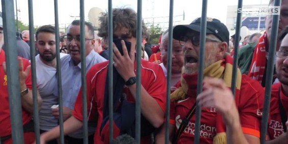 روایت شاهدان عینی  از حملات  پلیس فرانسه به هواداران لیورپول