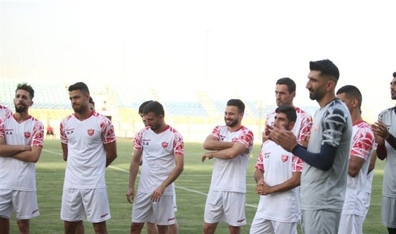 شمارههای جذاب پرسپولیس به چه کسانی می رسد؟