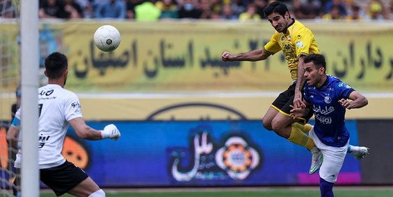 کربکندی: ساکت باشگاه را رو به جلو برد/ کاری که فدراسیون نکرد را سپاهان انجام داد