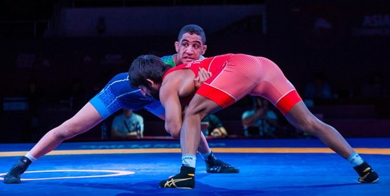 کشتی آزاد جوانان آسیا| ۴ ملی‌پوش کشورمان در فینال/عموزاد حذف شد