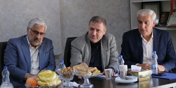 رجاییان: فدراسیون فوتبال نیاز به خانه تکانی دارد/ برکناری اسکوچیچ خیانت و نامردی است