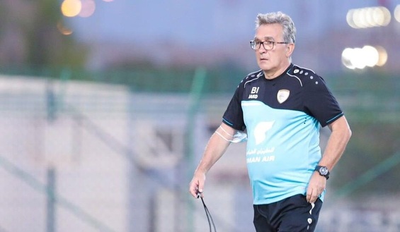 چرا باید تیم ملی عمان را رها کنم و به ایران بیایم؟/ برای اسکوچیچ چه کردید که توقع بهترین نتایج را دارید