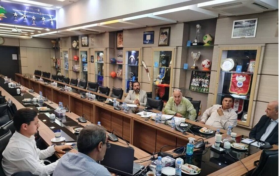 به جا مانده از اخراج اسکوچیچ / کسی که ۵۵ میلیارد تومان پرداخت می کند، مشورت هم می دهد