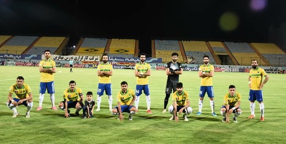 معاون نفت آبادان: قراردادهای 20 میلیاردی بازیکنان خیانت به فوتبال است