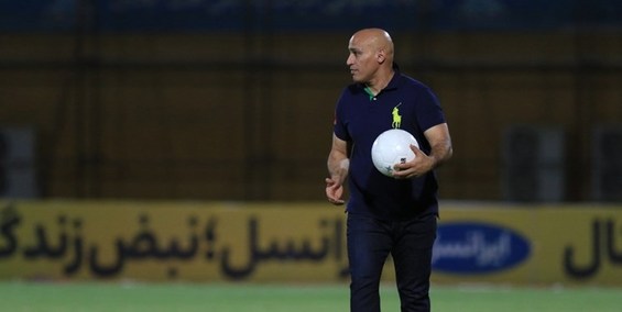 خداحافظی احساسی منصوریان از صنعت نفت و هوادارانش