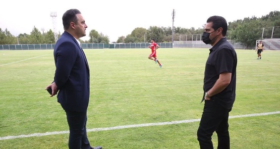 واکنش به حمله تند هواداران پرسپولیس/ توصیه باشگاه به یک پرسپولیسی ؛ مصاحبه نکن!