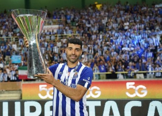 دهانتان را ببندید و درباره طارمی نظر ندهید!