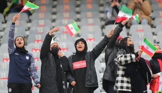 آماده باش به دختران پرسپولیسی برای حضور در ورزشگاه آزادی