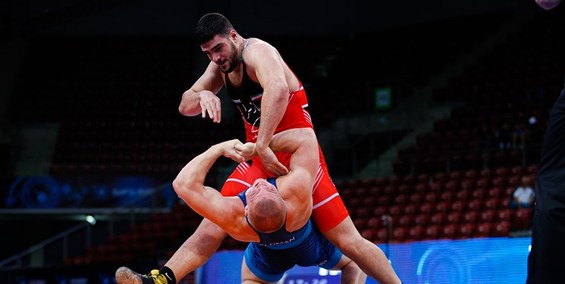 مسابقات کشتی آزاد جوانان جهان| روز درخشان ایران در ۵ وزن دوم/یاری با آسیب‌دیدگی طلا گرفت