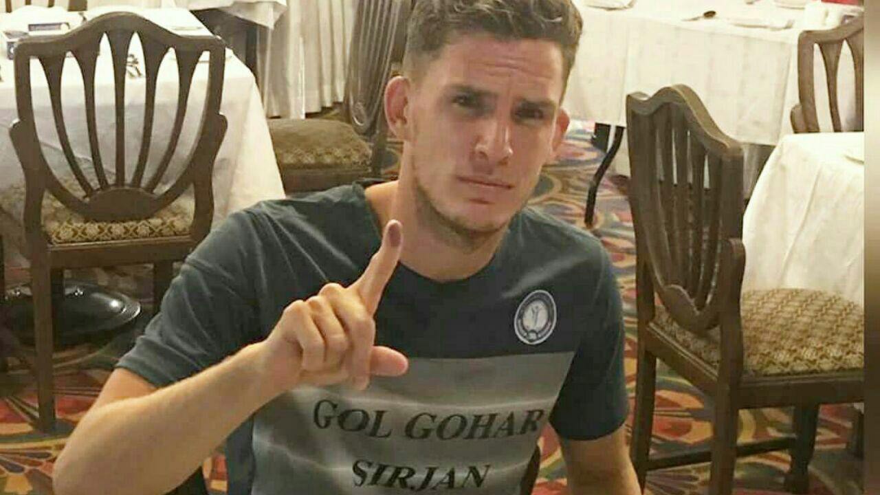 نقل و انتقالات/ هافبک هلندی به گل&zwnj;گهر پیوست