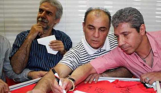 یارگیری پرسپولیس دلالمحور است/ باشگاه تقصیر ندارد گل محمدی فوروارد نگرفت