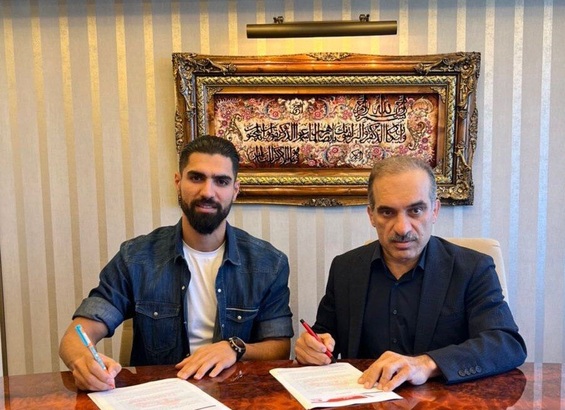 رقم قرارداد هافبک جنجالی سرخ ها مشخص شد تراکتوریها دوبرابر پرسپولیس پول دادند