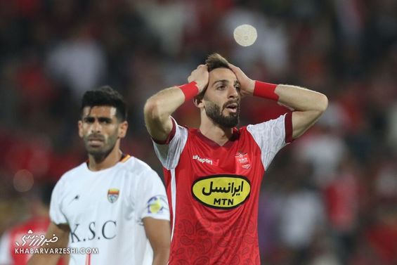 ناراحتی مهاجم پرسپولیس از همبازیانش