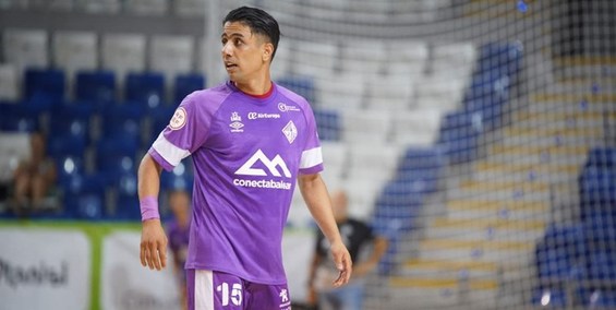 اولین قهرمانی کاپیتان تیم ملی فوتسال ایران در اسپانیا+عکس