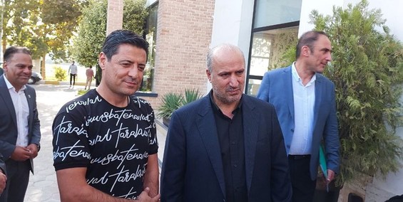 جلسه تاج با فغانی پس از کنفرانس ۲ و نیم ساعته