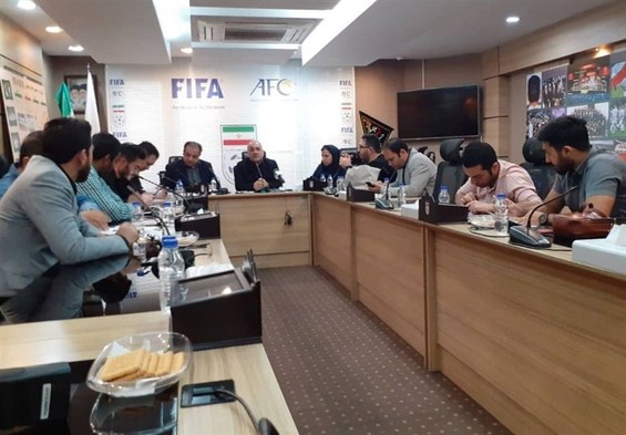 تعلیق کمیته صدور مجوز حرفه‌ای فدراسیون فوتبال پابرجا ماند