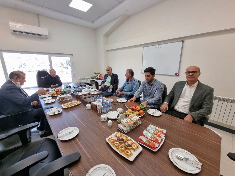 اولین دیدار کی&zwnj;روش و تاج پس از چهار سال/عکس