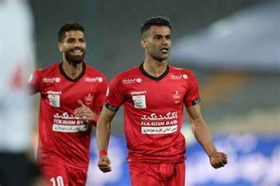 مهاجم جنجالی پرسپولیس پیشنهاد پرشورها را رد کرد