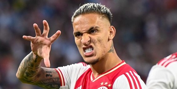 جزئیات خرید 100 میلیون یورویی منچستریونایتد فاش شد