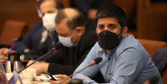 دبیر: حمال کشتی هستم!/ وزیر و صالحی‌امیری گفتند برای ریاست نامزد شوم، قبول نکردم