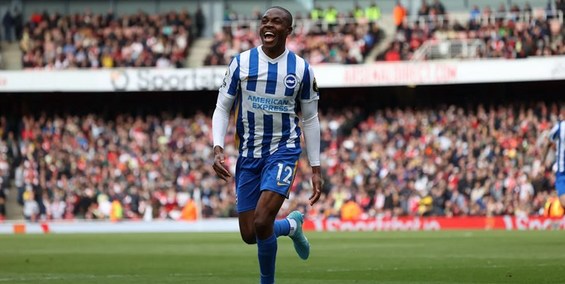 بازیکن 24 ساله فوتبال مجبور به خداحافظی شد