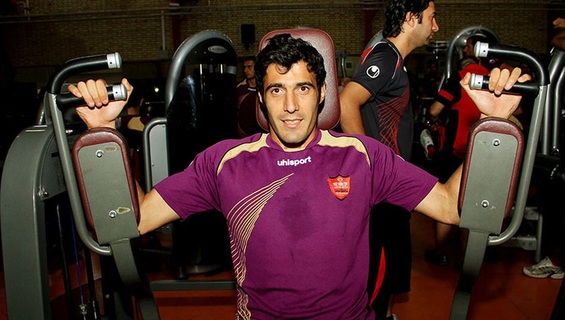پرسپولیس برد، اقتصادی و غیر اقتصادی هم ندارد!