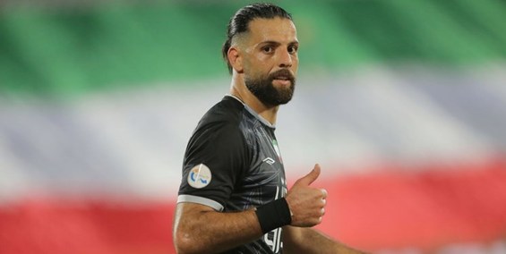 حاشیه بازی تراکتور و نفت| رونمایی ازسومین گلزن تاریخ تراکتور و حضور دروازه‌بان بدون قرارداد