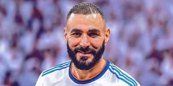 ستارگان رئال و بارسا در راه پاریس+تصاویر