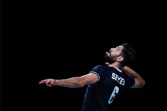 کاپیتان تیم ملی هم ممنوع الخروج شد+عکس