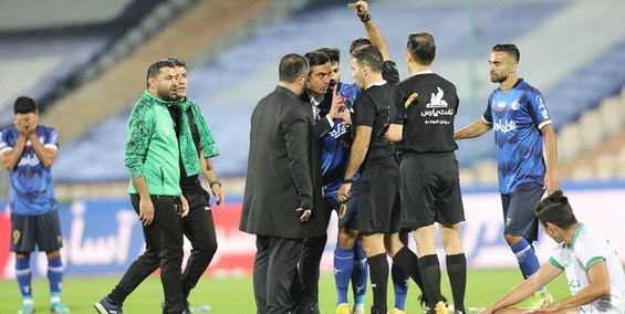 امیدوار: کاظمی پنالتی عجیبی هم برای پرسپولیس گرفت