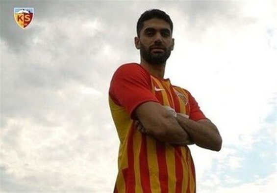 علی کریمی پس از 4 هفته آفتابی شد