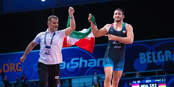 کشتی امیدهای جهان| آذرپیرا: می‌دانستم مبارزه سختی در فینال دارم/برای طلا تمرینات سختی داشتم