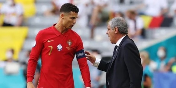 سانتوس: اجبار برای استفاده از رونالدو؟ سوال غلط است!