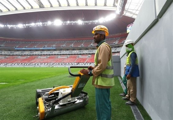 بدون آب و غذا ماندن ۲۱۲ کارگر هندی در بازی افتتاحیه جام جهانی قطر