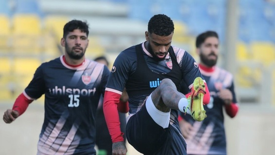 باشگاه پرسپولیس پول لوکادیا را از زیر سنگ جور می کند!