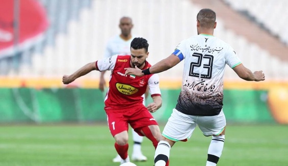 هافبک پرسپولیس باید دربی را از دست می داد