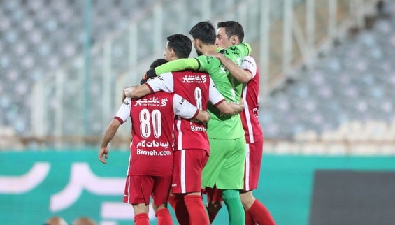 مشکل بازیکن پرسپولیس حل شد/ ستاره سرخپوشان از ایران خارج می‌شود