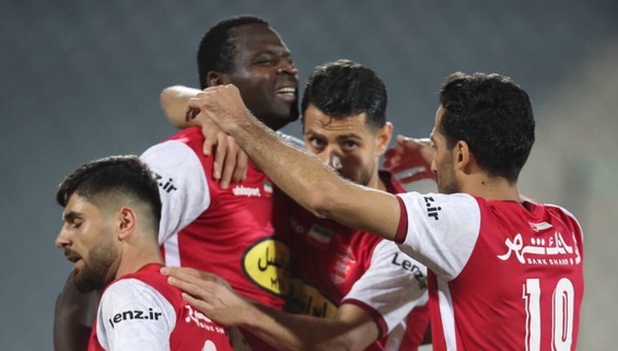 به جا مانده از دیدار پرسپولیس و مس کرمان