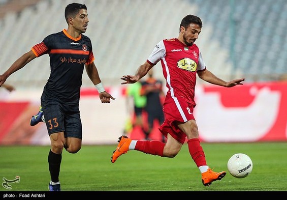 شاه‌محمدی: ۲ بازیکن پرسپولیس باید نیمکت‌نشین شوند