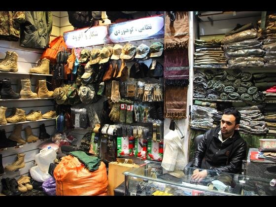 گشت در بازارهای فروش لباس سربازی و نظامی|لباس سربازی از استحقاقی تا دستدومهای مجازی و سفارشیدوزهای گرانقیمت