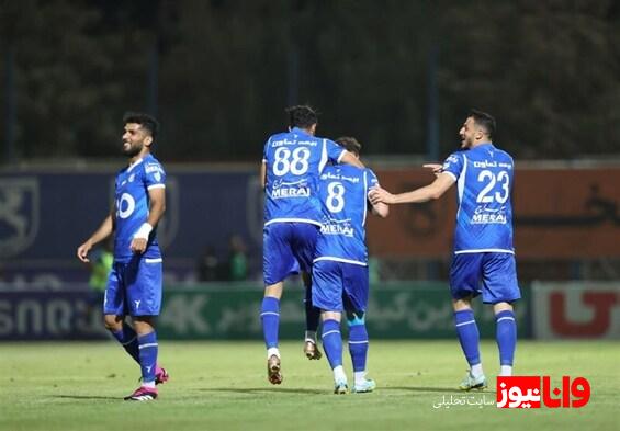 باشگاه استقلال اشتباه ۱۰۰ میلیاردی را اصلاح کرد/ قرارداد بازیکنان و کادرفنی ۳۲۳ میلیارد تومان