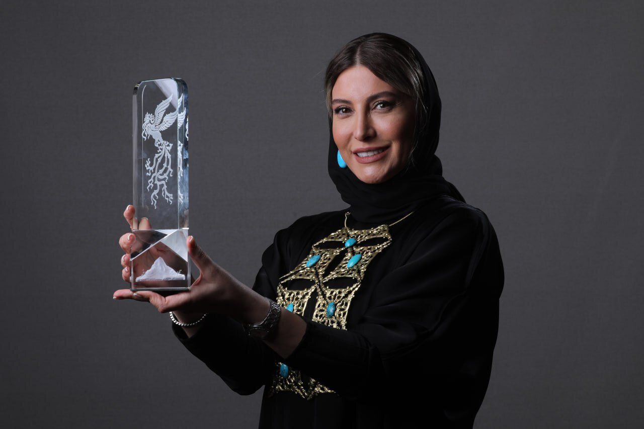 فریبا نادری