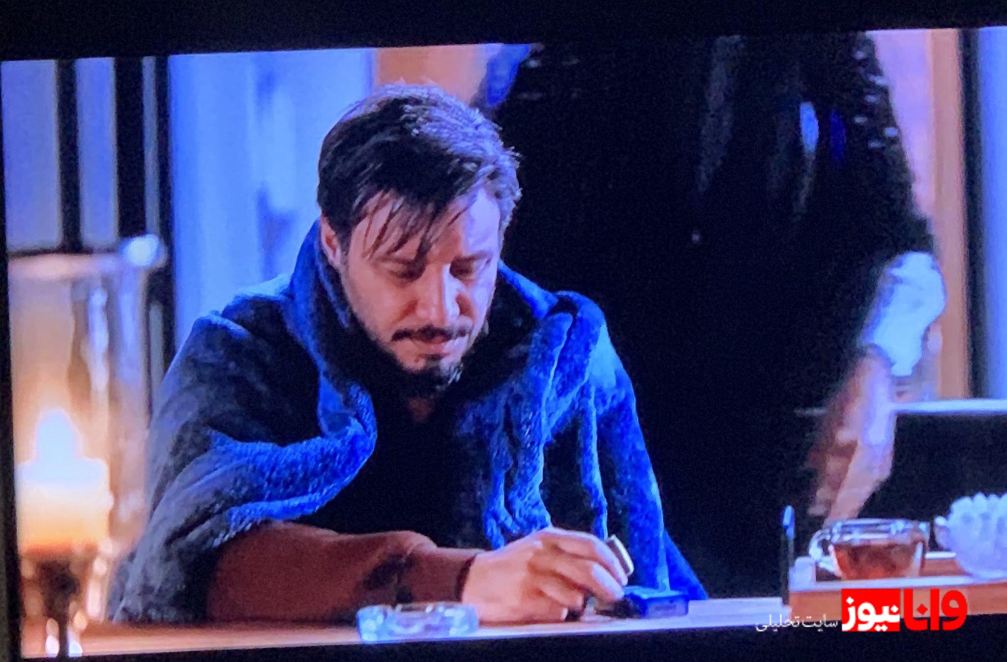 سیگار جواد عزتی در زخم کاری توجه همه را جلب کرد + عکس سیگار جواد عزتی در زخم کاری توجه همه را جلب کرد + عکس