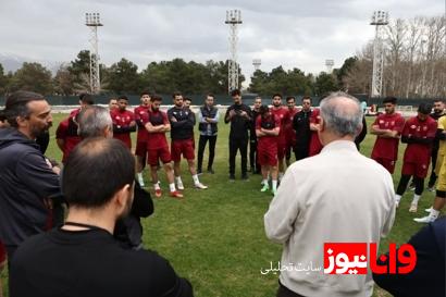 درویش در جمع بازیکنان: ممنون که روحیه حرفهای دارید درویش در جمع بازیکنان: ممنون که روحیه حرفهای دارید