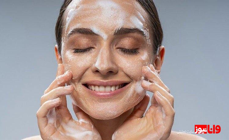 برای کنترل چربی پوست صورت چه کنیم؟ برای کنترل چربی پوست صورت چه کنیم؟