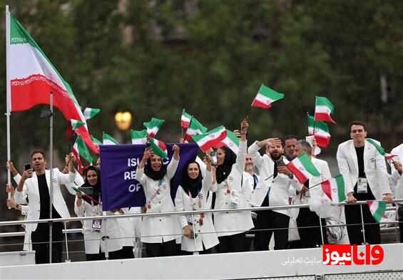 ایران در مراسم اختتامیه المپیک؛ با یک پرچمدار، گرمکن و بدون لباس فرم!+عکس